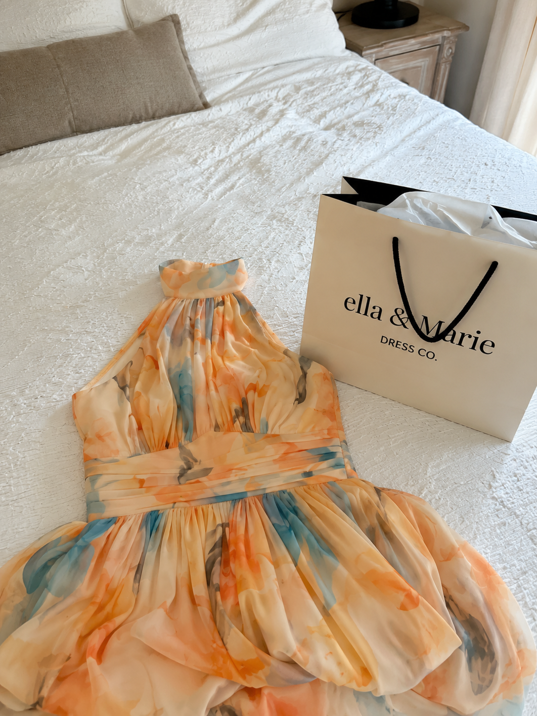 Antonia | Weiches Halter-Midikleid