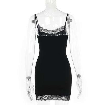 Donkere stijl, gepersonaliseerde pittige korte rok voor meisjes met doodskopprint en bretels 